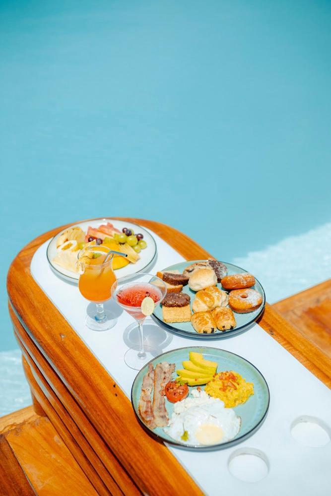 Le Saint Tropez Otel Kidoti Dış mekan fotoğraf